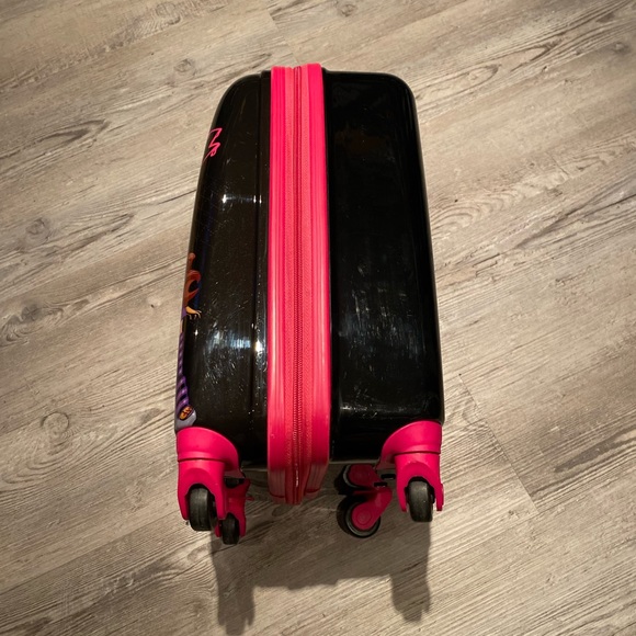 2013 Monster High Rolling Luggage Carry On - Picture 2 of 8
